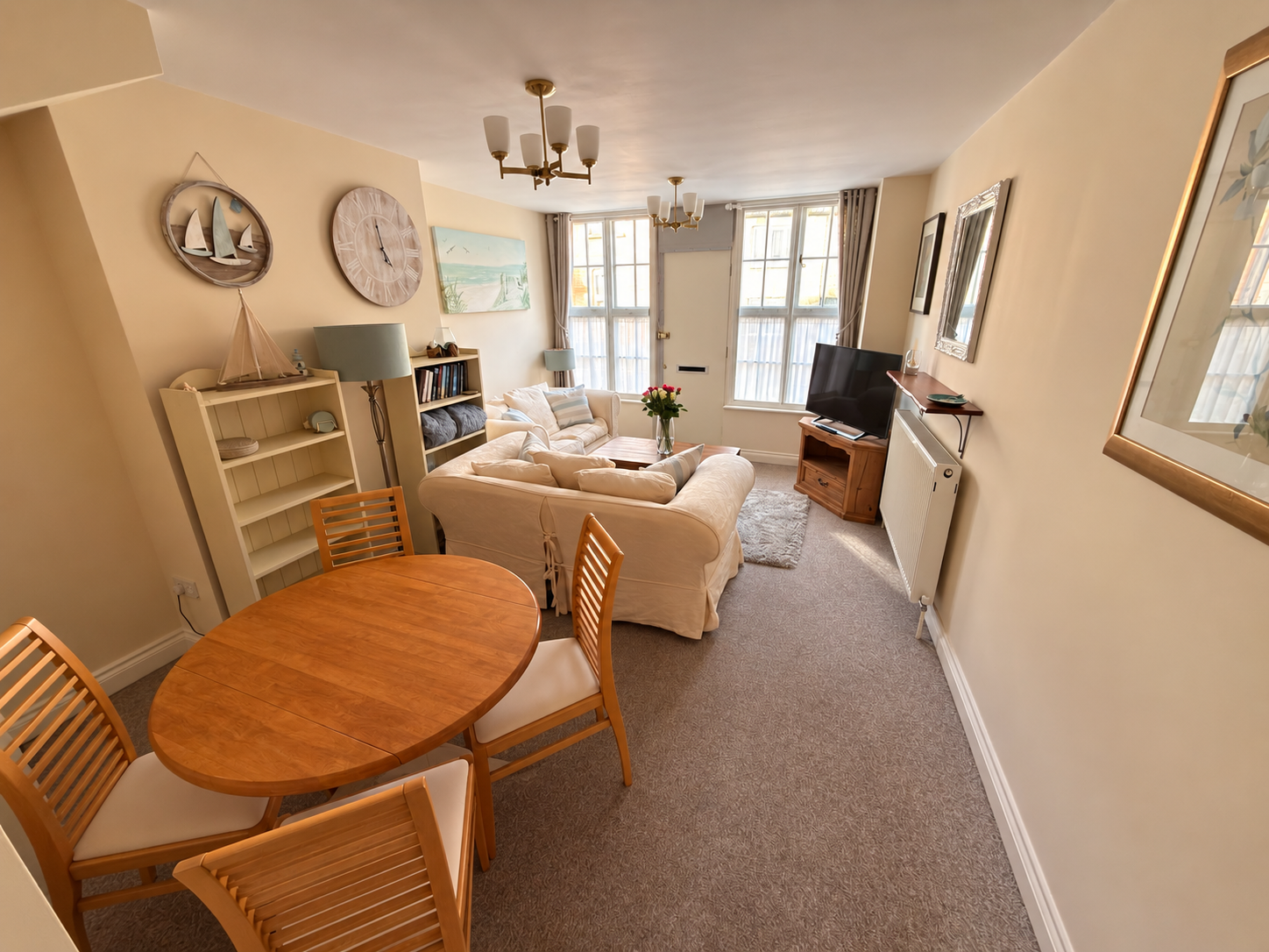 2-bed house with 3 beds & private parking – Crewkerne in Crewkerne, Somerset