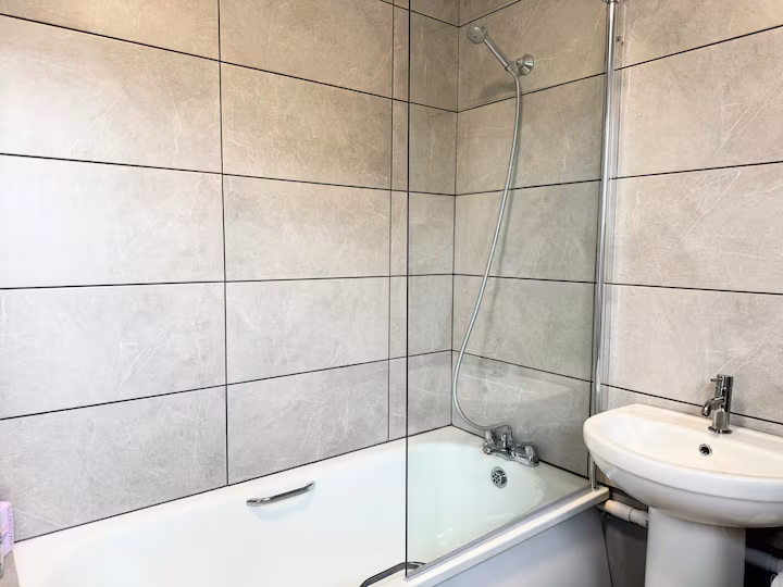 1-Bed Flat, Woolston in Southampton, Hampshire